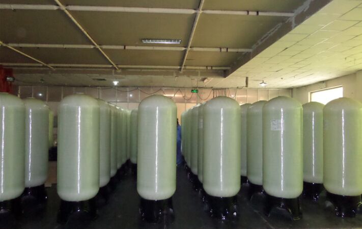 玻璃鋼樹脂罐生產(chǎn)車間