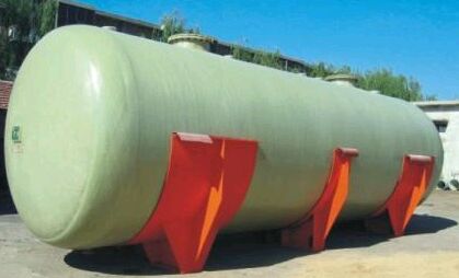 臥式玻璃鋼儲罐的詳情說明及滲漏的幾大因素 臥式玻璃鋼儲罐